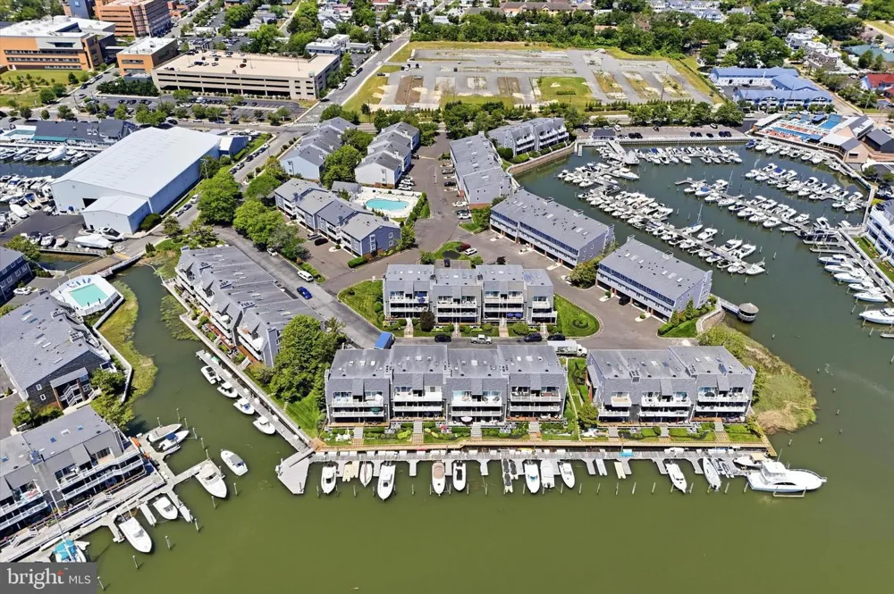 710 HARBOUR COVE Somers Point, NJ 08244