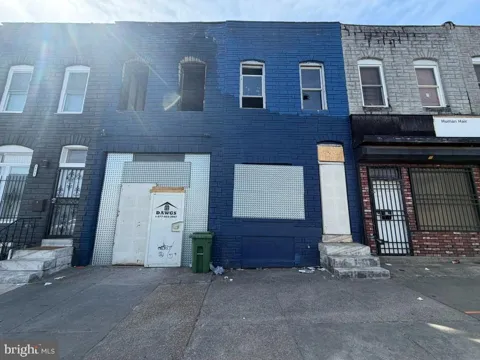 2529 E MONUMENT STREET
