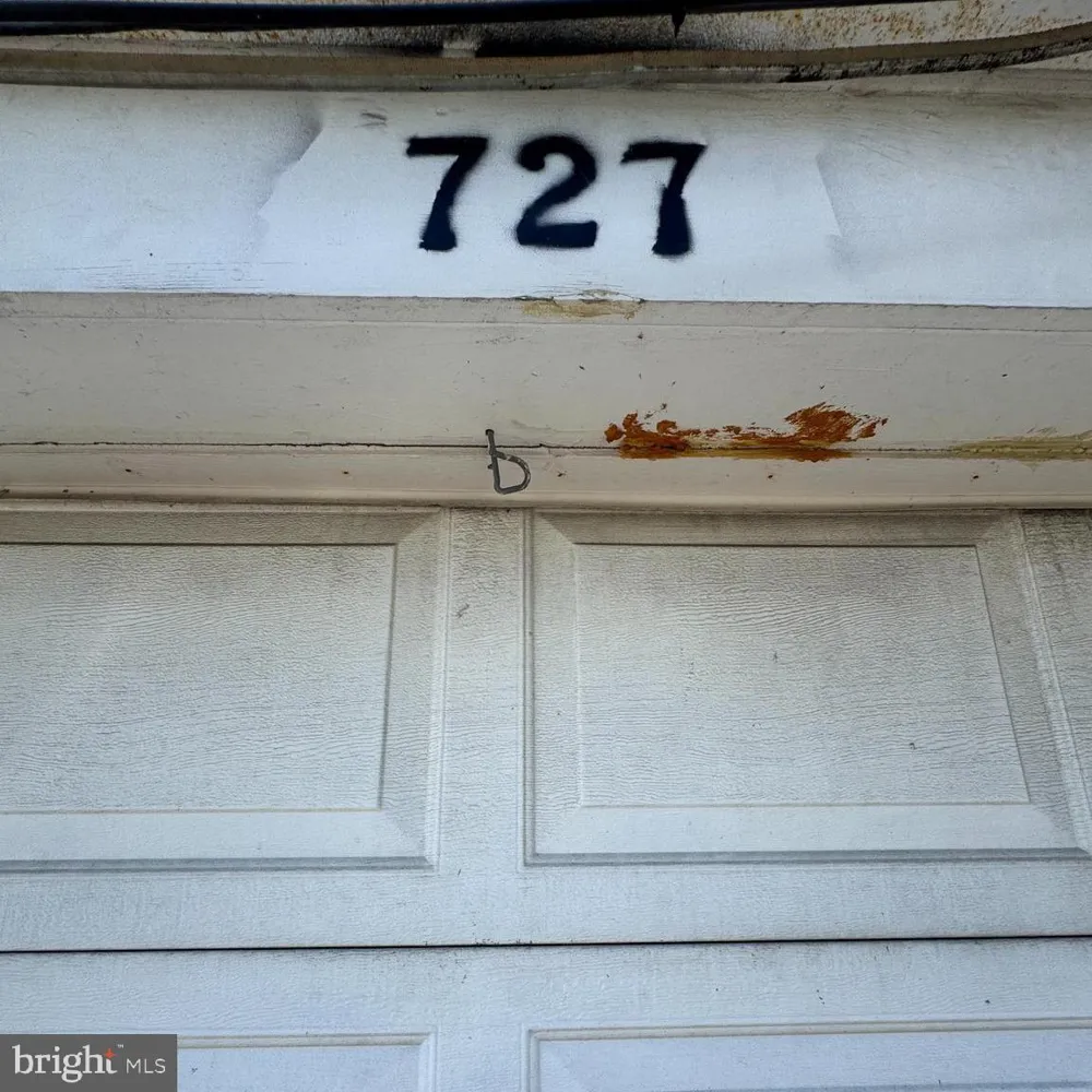 727 GRANT ROAD Folcroft, PA 19032