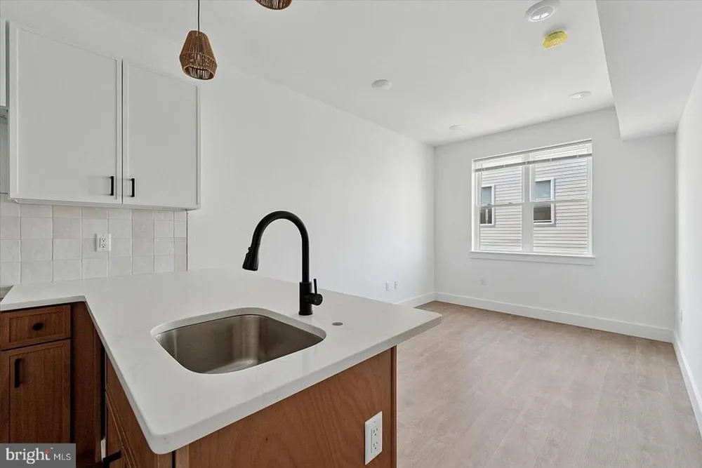 2520 N FRONT ST #403 Philadelphia, PA 19133
