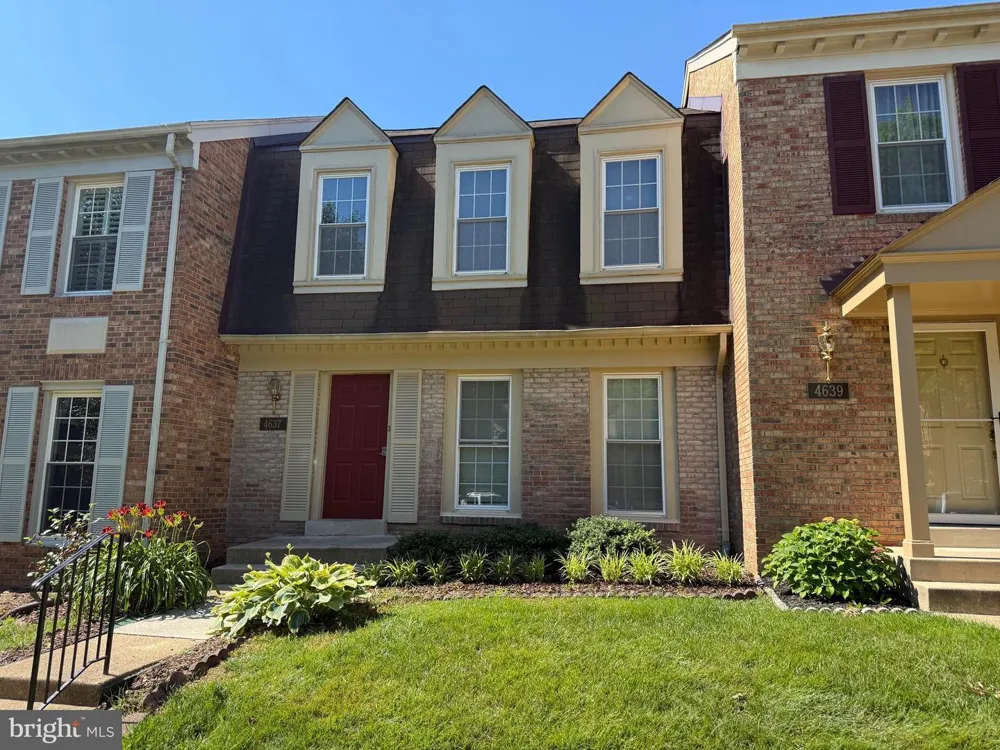 4637 LUXBERRY DRIVE Fairfax, VA 22032