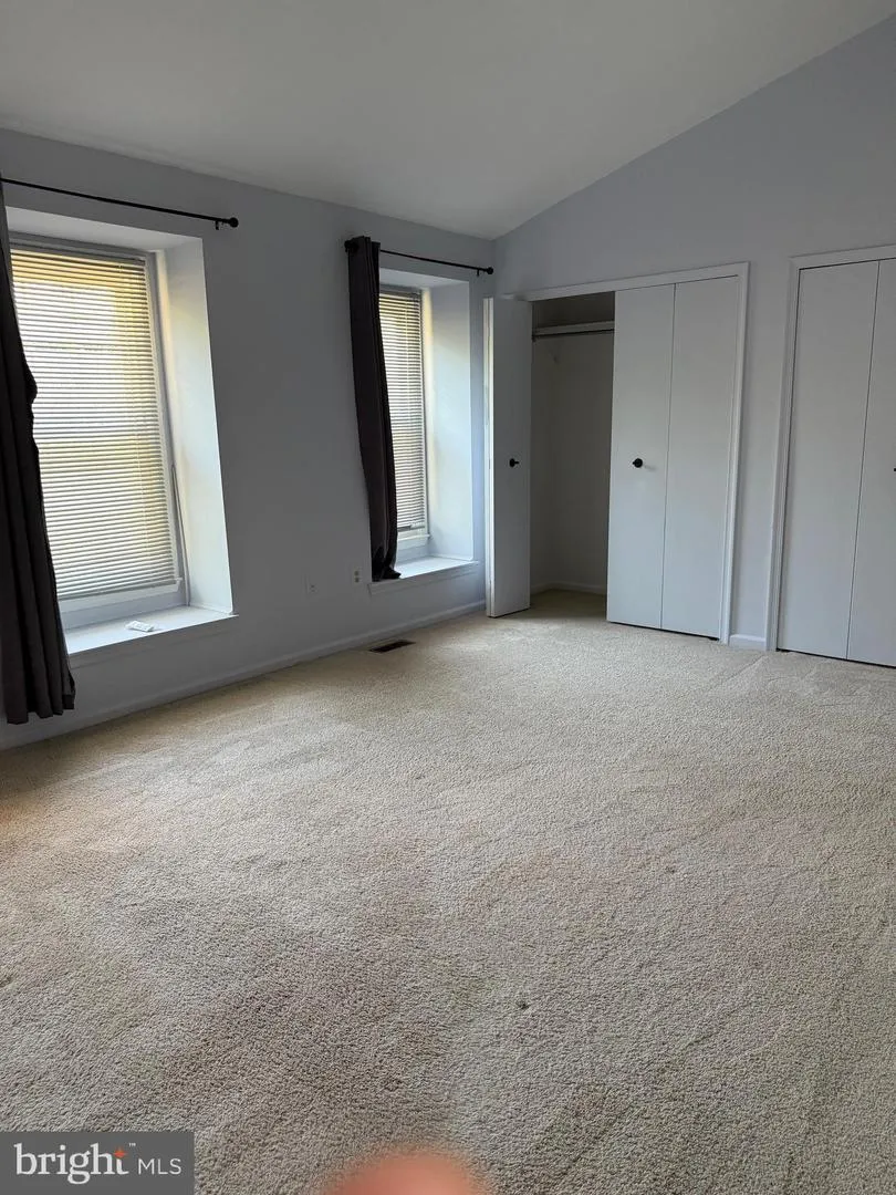 4637 LUXBERRY DRIVE Fairfax, VA 22032