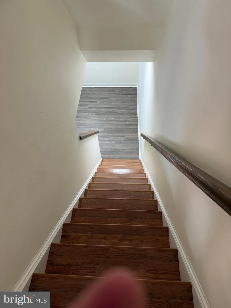 4637 LUXBERRY DRIVE Fairfax, VA 22032