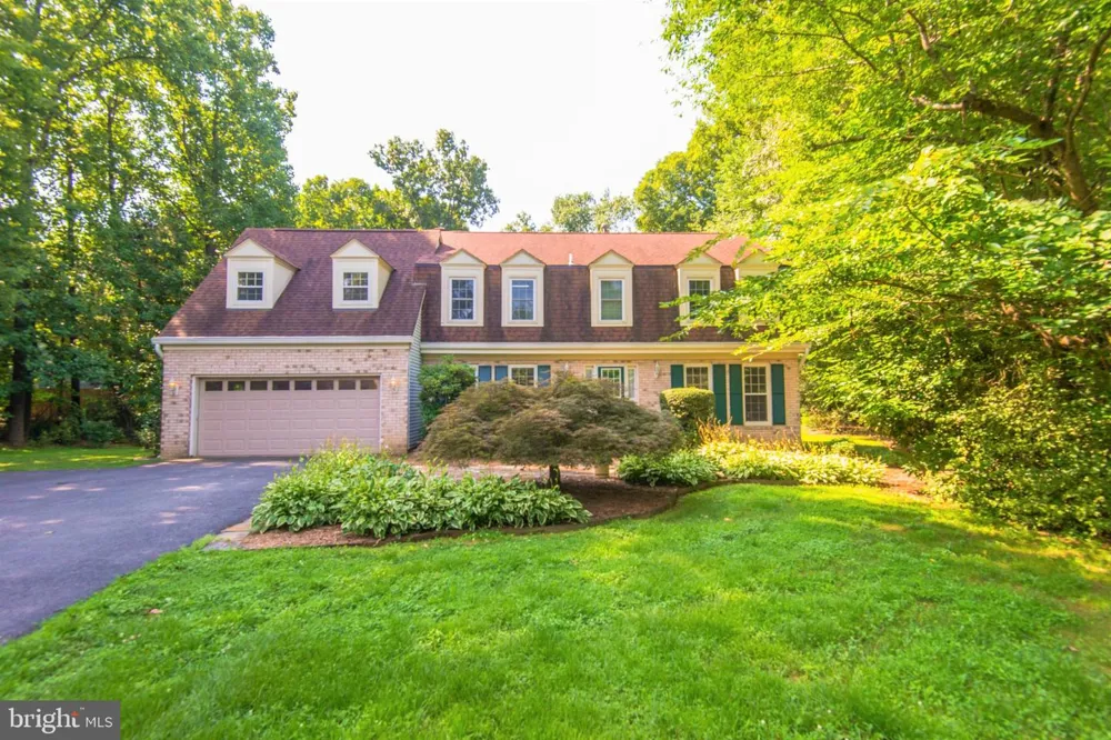 10322 DUNN MEADOW ROAD Vienna, VA 22182