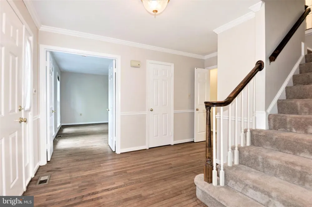 10322 DUNN MEADOW ROAD Vienna, VA 22182