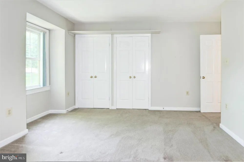 10322 DUNN MEADOW ROAD Vienna, VA 22182