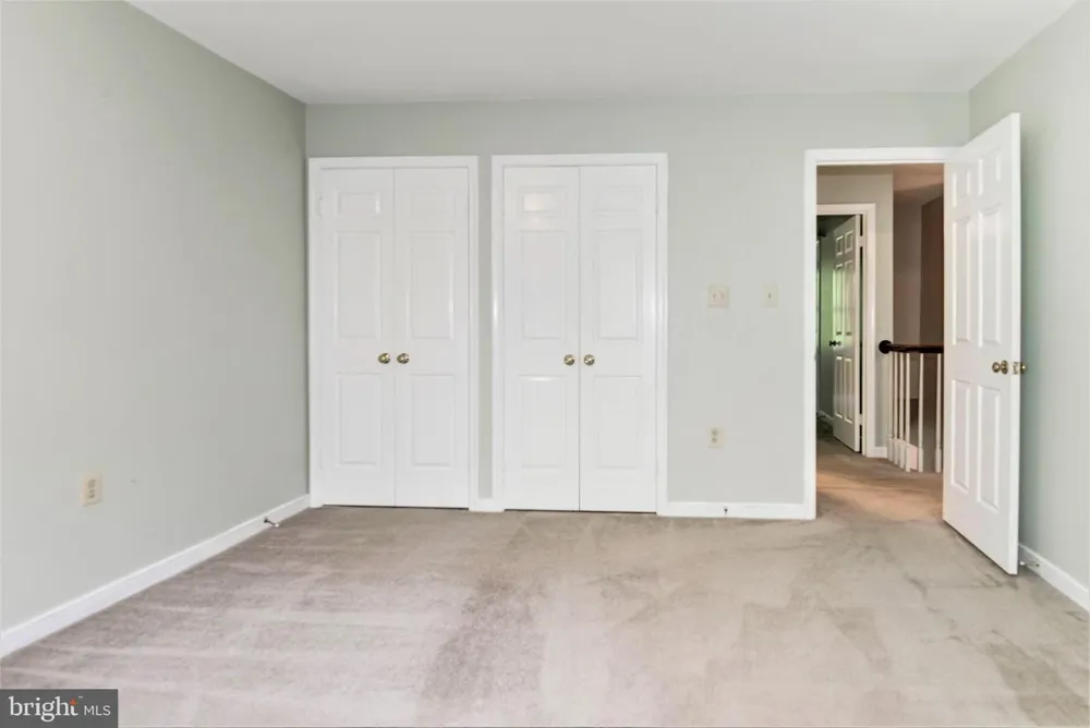 10322 DUNN MEADOW ROAD Vienna, VA 22182
