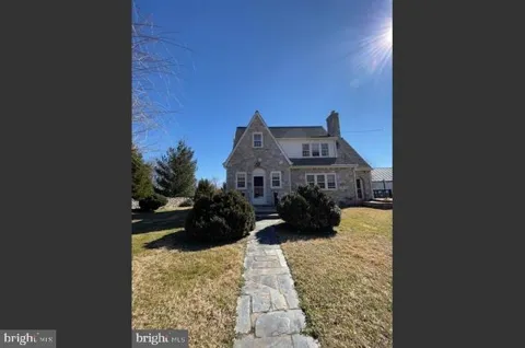2663 HALFWAY ROAD