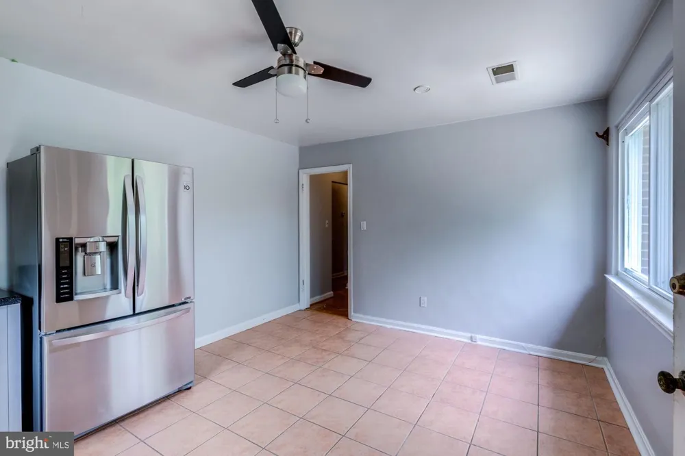 1947 ARLINGTON RIDGE ROAD Arlington, VA 22202