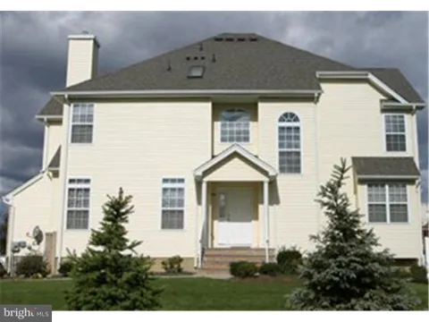 19 WORDSWORTH COURT