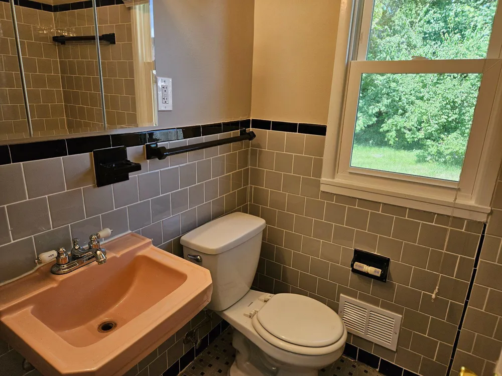 11105 STILLWATER Kensington, MD 20895