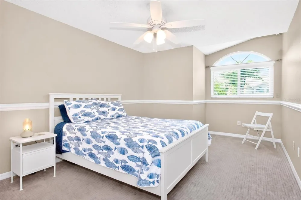 2524 W BROOK LANE Clearwater, FL 33761