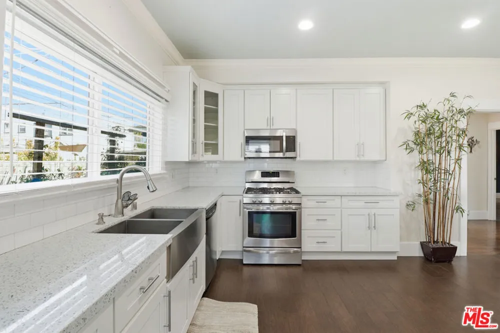 1459 W 47th Street Los Angeles, CA 90062