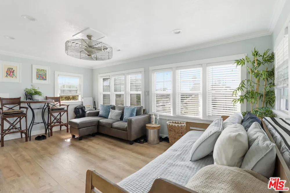 1459 W 47th Street Los Angeles, CA 90062