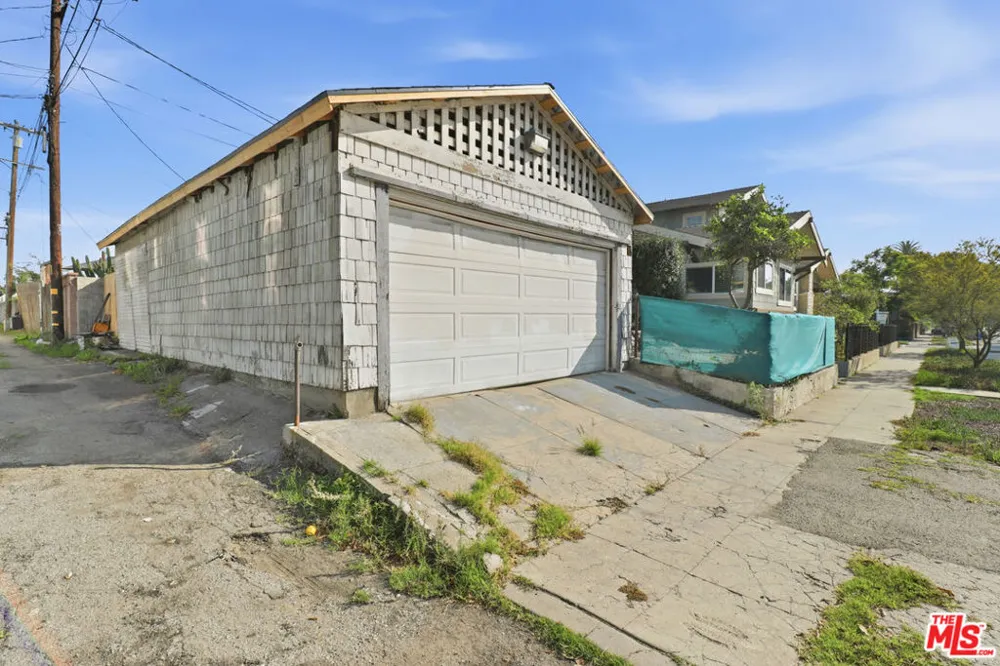 1459 W 47th Street Los Angeles, CA 90062