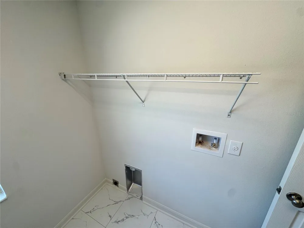 6024 12TH STREET Zephyrhills, FL 33542