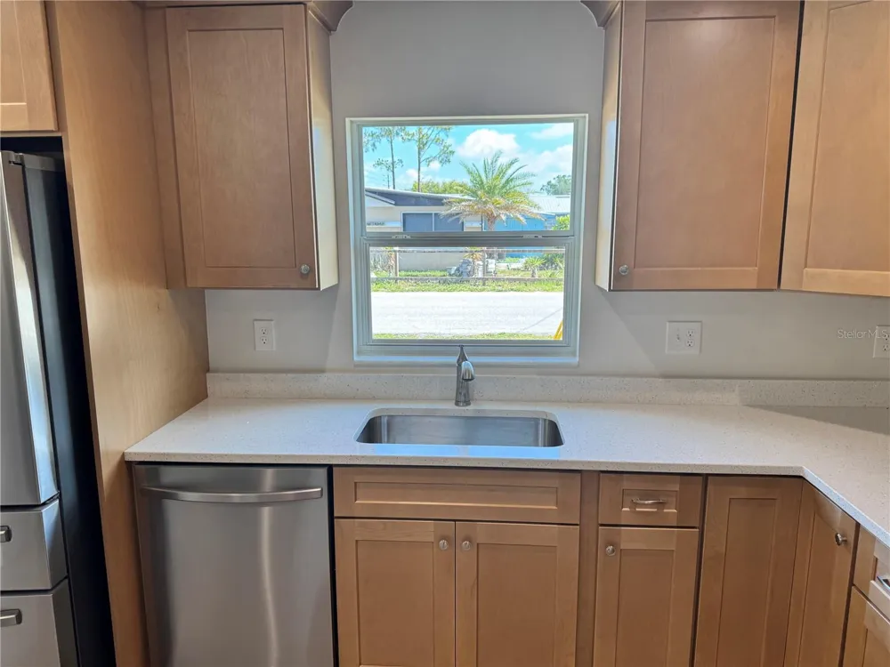 6024 12TH STREET Zephyrhills, FL 33542