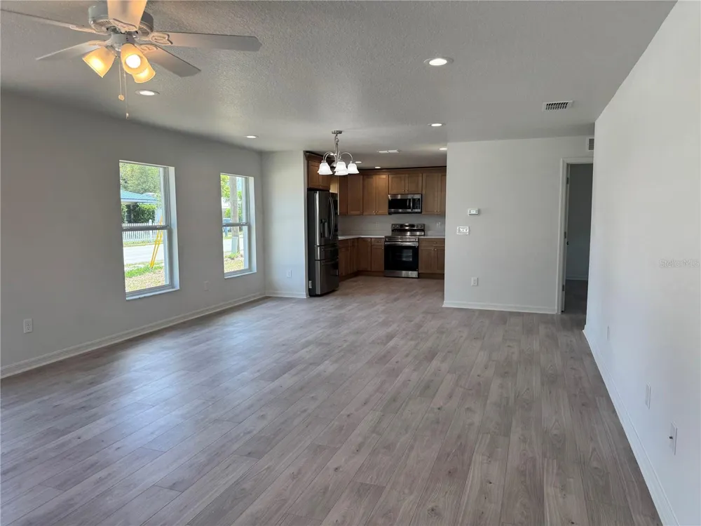 6024 12TH STREET Zephyrhills, FL 33542