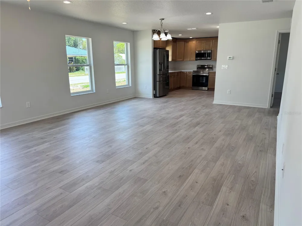 6024 12TH STREET Zephyrhills, FL 33542