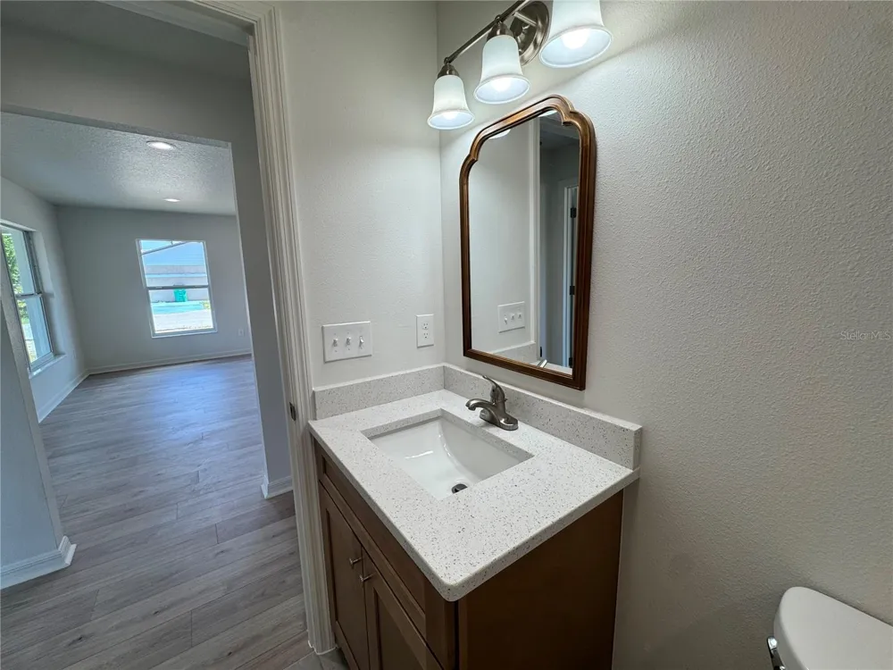 6024 12TH STREET Zephyrhills, FL 33542
