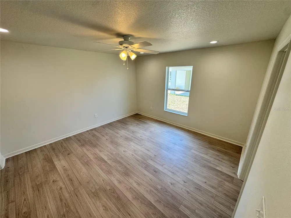 6024 12TH STREET Zephyrhills, FL 33542