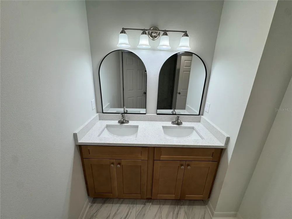 6024 12TH STREET Zephyrhills, FL 33542