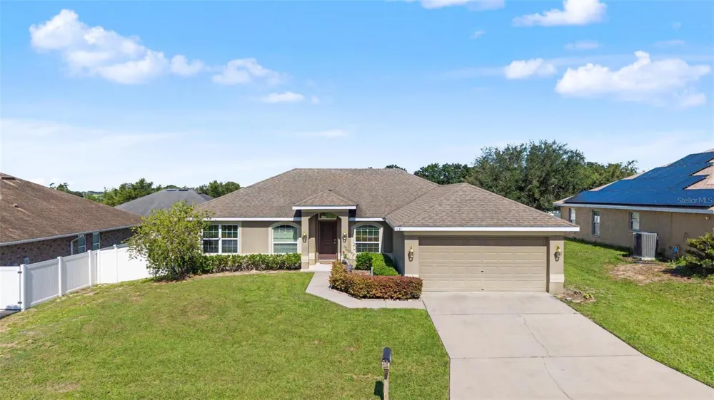 1621 DOVES VIEW CIRCLE Auburndale, FL 33823