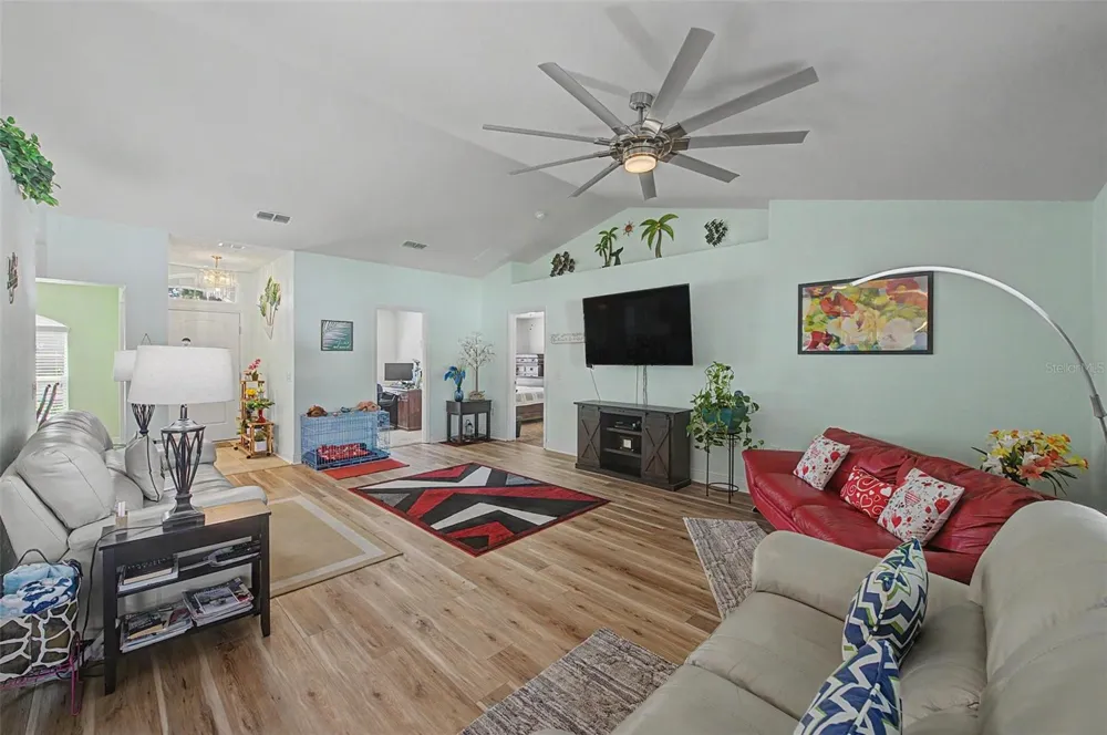 1621 DOVES VIEW CIRCLE Auburndale, FL 33823