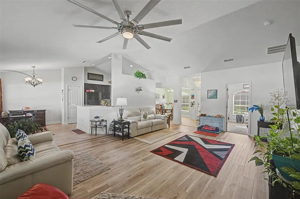 1621 DOVES VIEW CIRCLE Auburndale, FL 33823