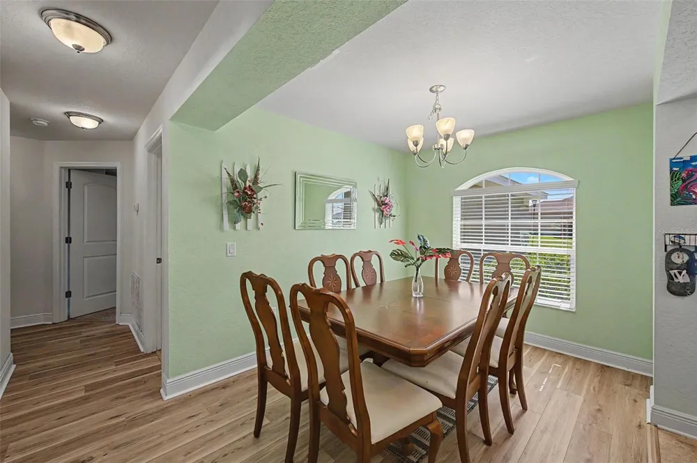 1621 DOVES VIEW CIRCLE Auburndale, FL 33823