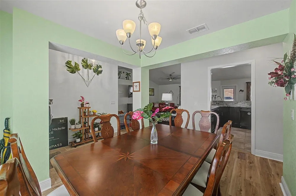 1621 DOVES VIEW CIRCLE Auburndale, FL 33823