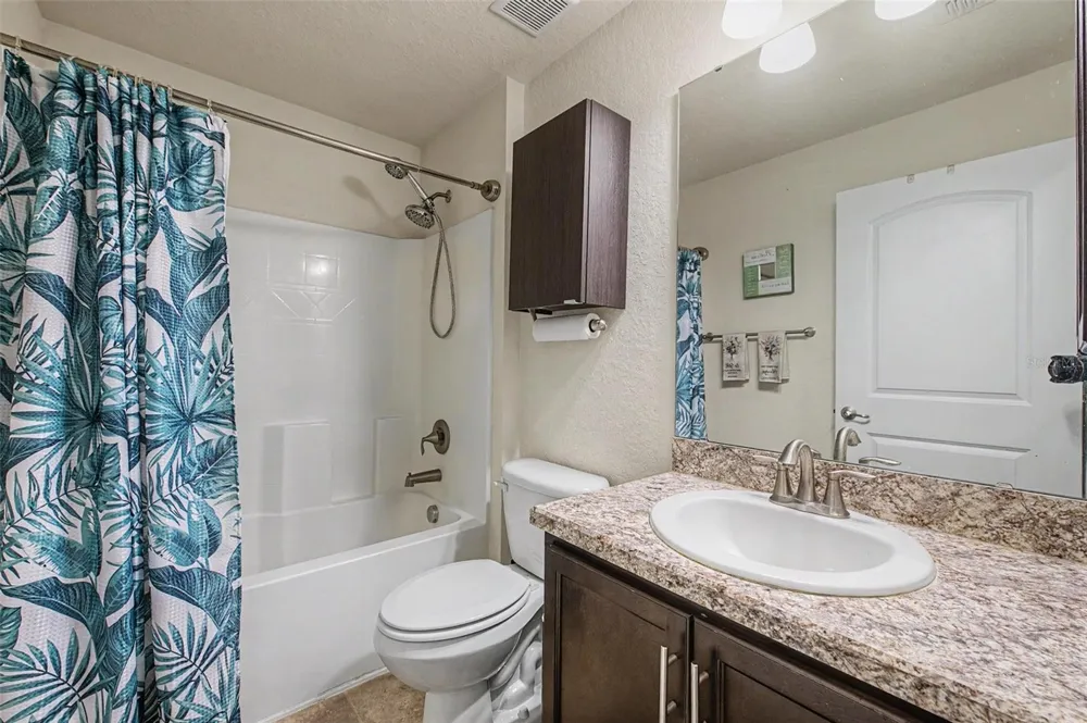 1621 DOVES VIEW CIRCLE Auburndale, FL 33823