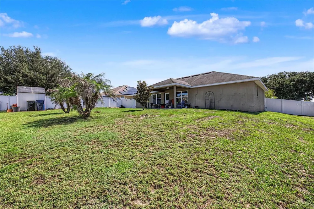 1621 DOVES VIEW CIRCLE Auburndale, FL 33823