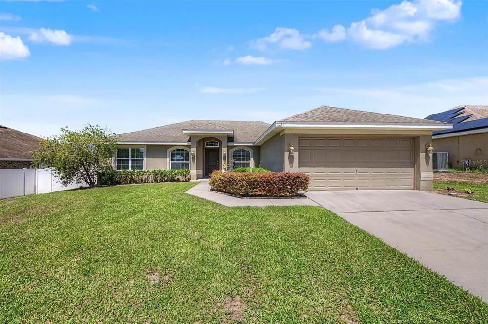 1621 DOVES VIEW CIRCLE Auburndale, FL 33823