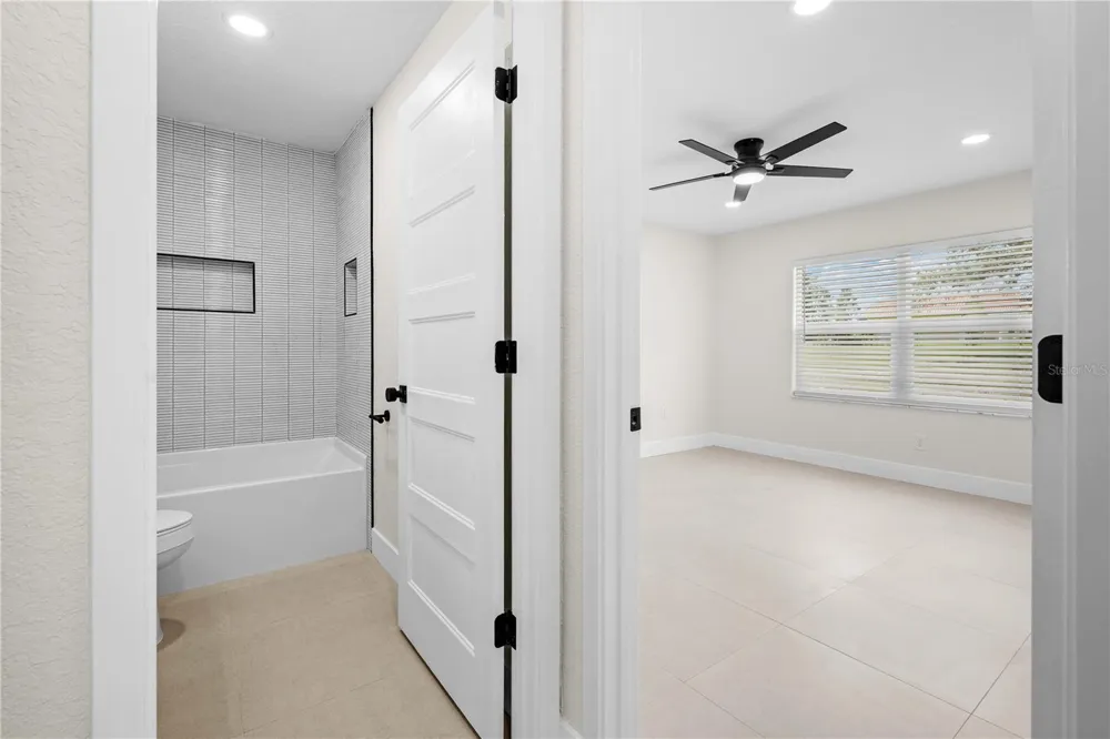 9086 GROVE ROAD Brooksville, FL 34613