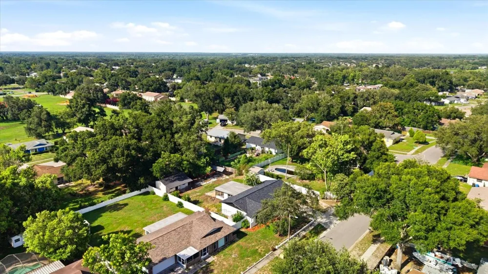 3304 KING RICHARD COURT Seffner, FL 33584