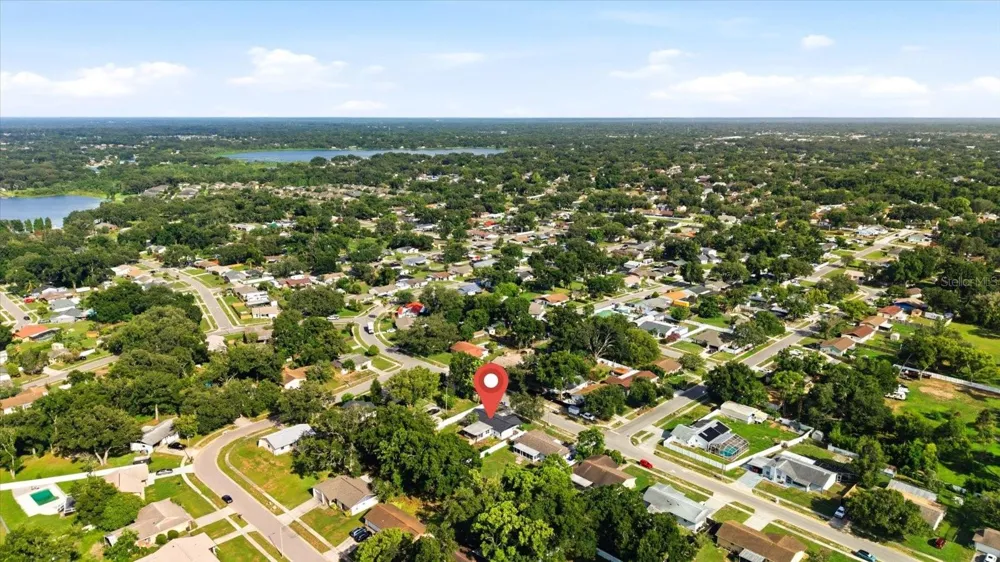 3304 KING RICHARD COURT Seffner, FL 33584