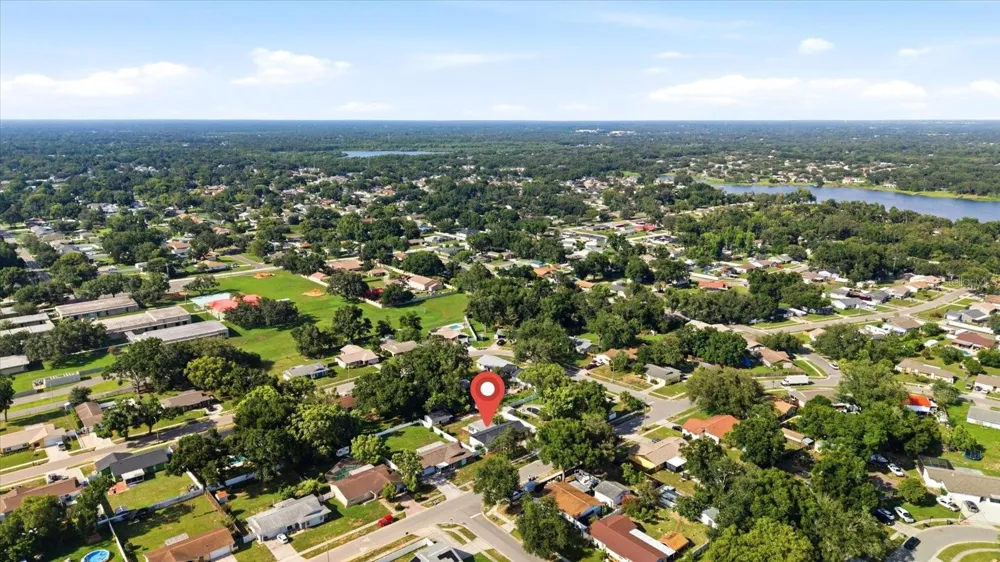 3304 KING RICHARD COURT Seffner, FL 33584