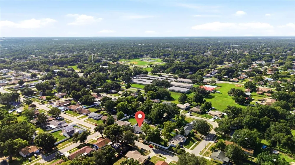 3304 KING RICHARD COURT Seffner, FL 33584