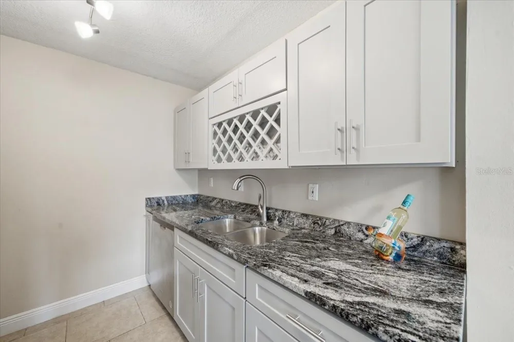 4843 COQUINA KEY DRIVE SE #A St Petersburg, FL 33705
