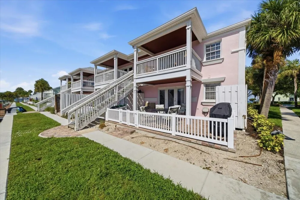4843 COQUINA KEY DRIVE SE #A St Petersburg, FL 33705