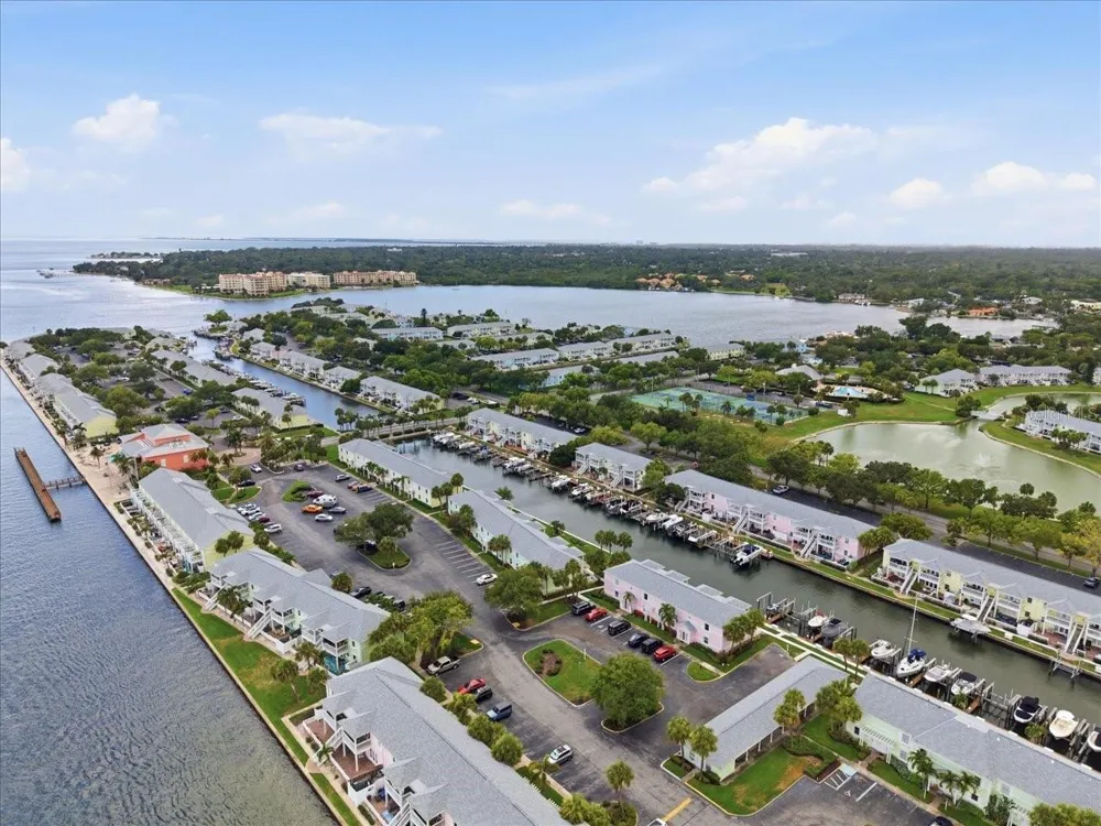 4843 COQUINA KEY DRIVE SE #A St Petersburg, FL 33705