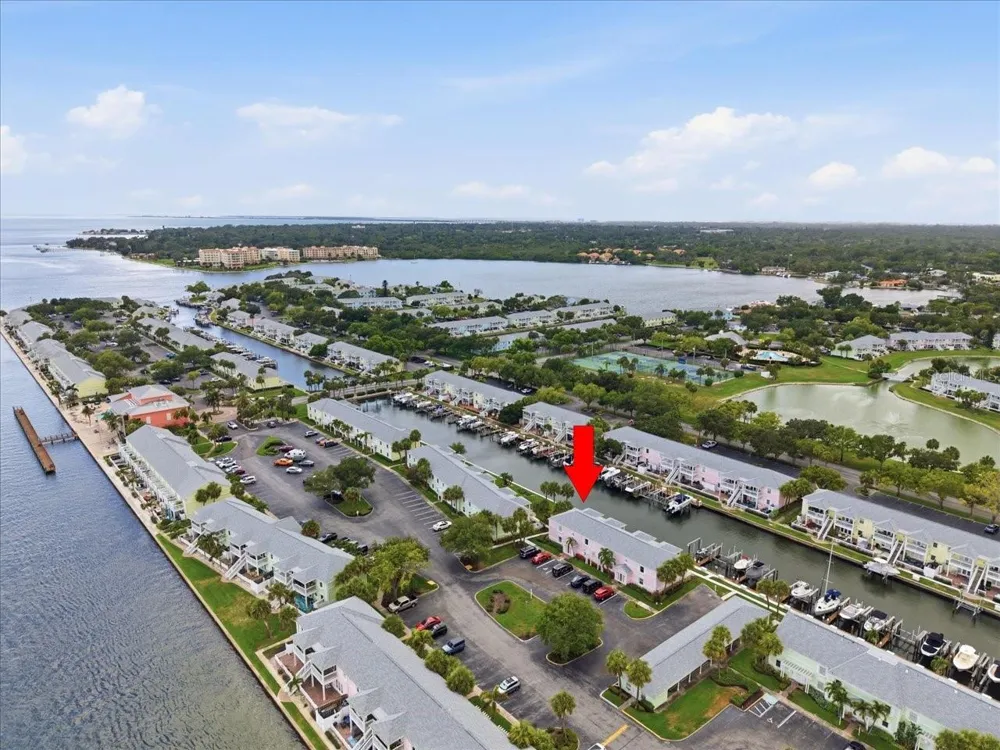 4843 COQUINA KEY DRIVE SE #A St Petersburg, FL 33705