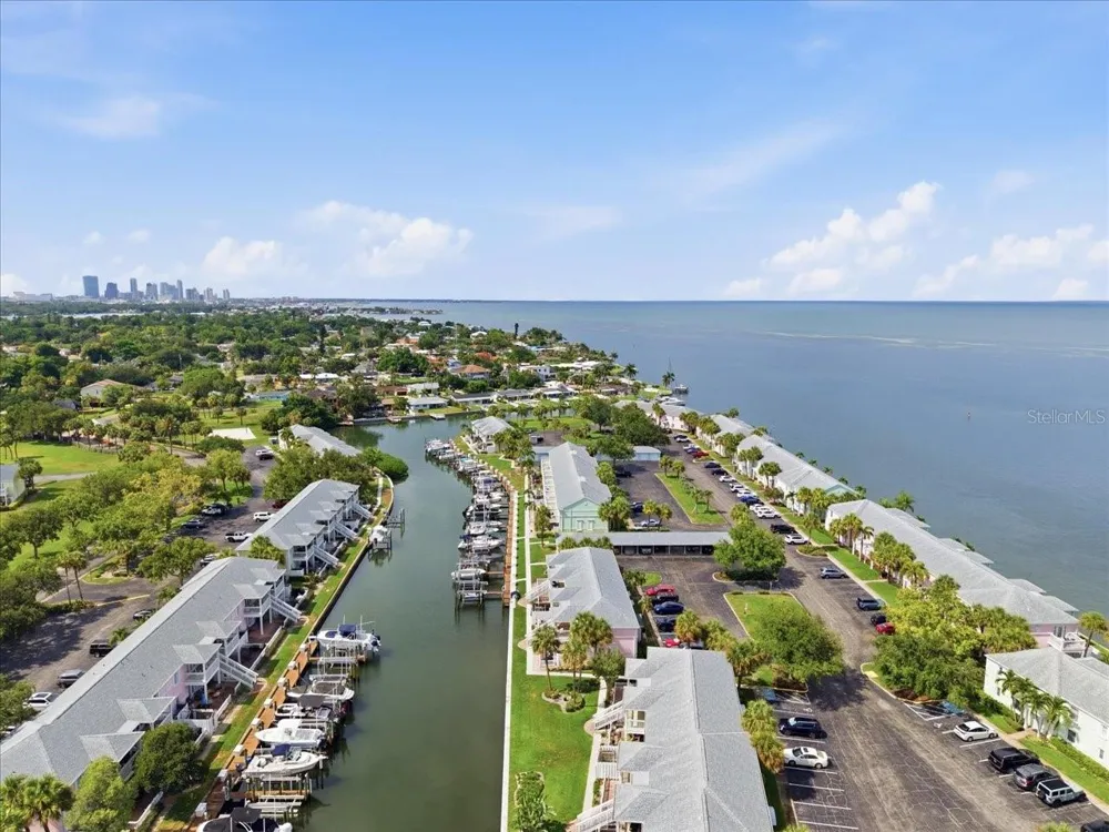 4843 COQUINA KEY DRIVE SE #A St Petersburg, FL 33705