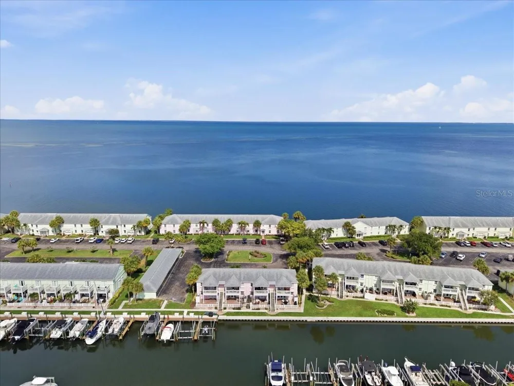 4843 COQUINA KEY DRIVE SE #A St Petersburg, FL 33705