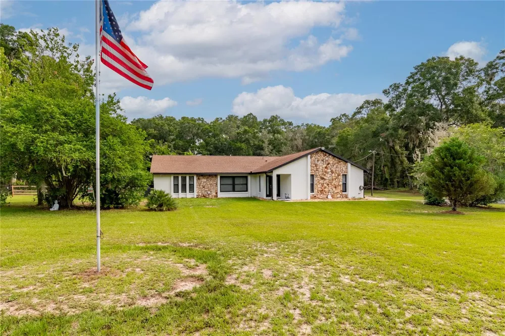 2735 NE 127TH PLACE Anthony, FL 32617