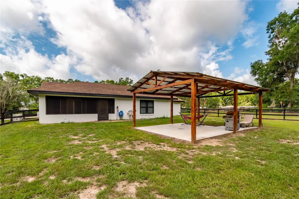 2735 NE 127TH PLACE Anthony, FL 32617
