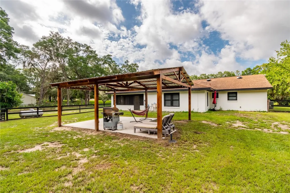 2735 NE 127TH PLACE Anthony, FL 32617