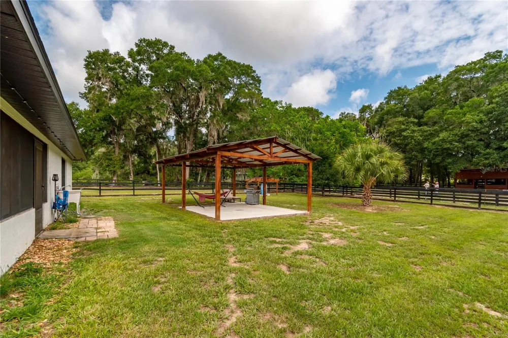 2735 NE 127TH PLACE Anthony, FL 32617
