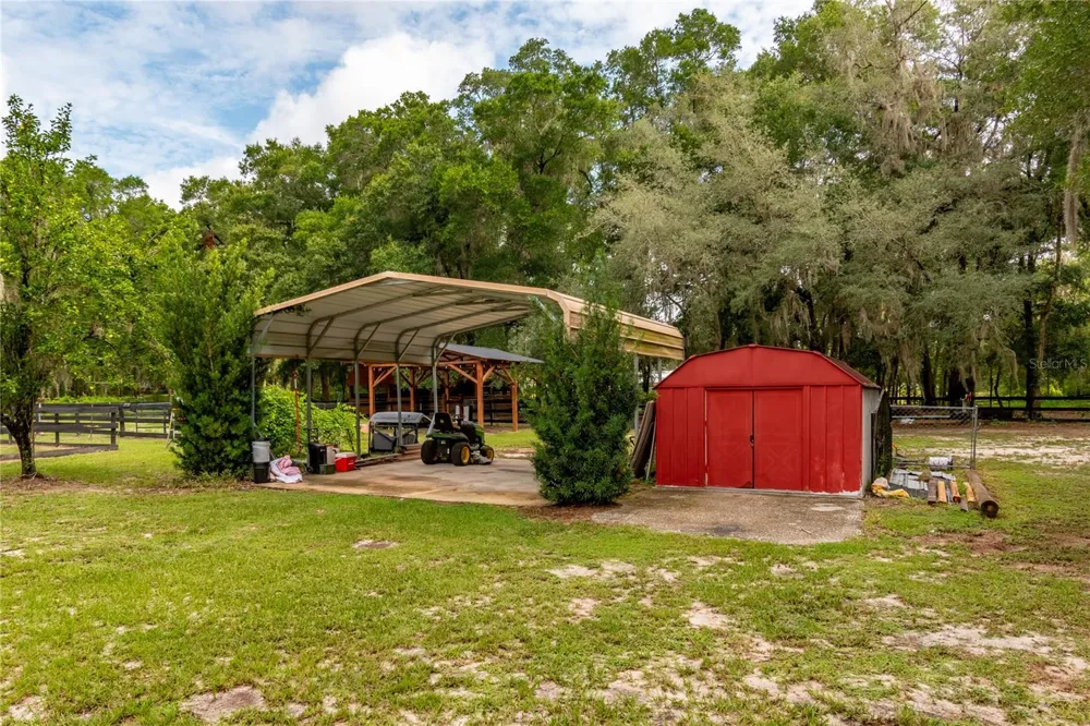 2735 NE 127TH PLACE Anthony, FL 32617